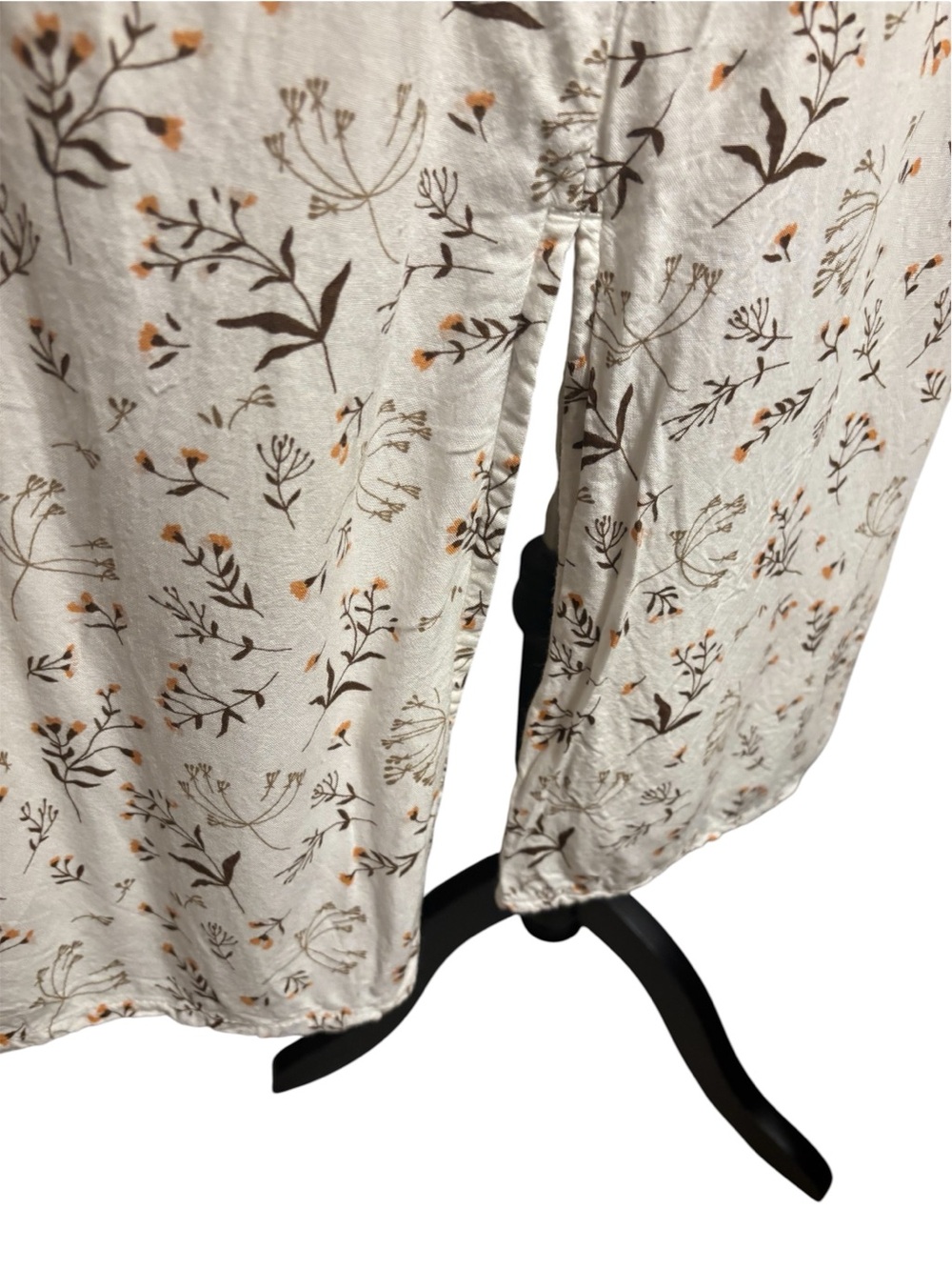 SAINT HELENA Cream Floral Dress with Spaghetti Straps - Picture 6 of 9